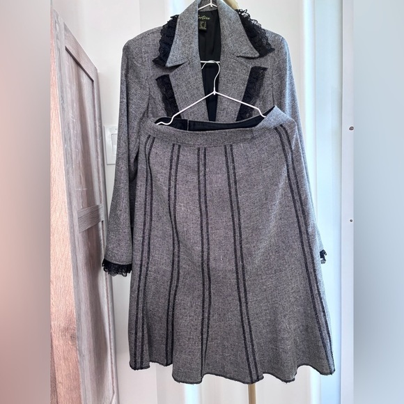 cartisse Jackets & Blazers - Chic Set - Women's Blazer & Skirt Set with Lace Detail